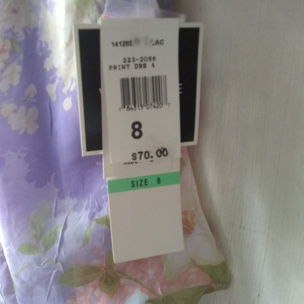 Two-Piece Floral Dress - Picture 3 of 9